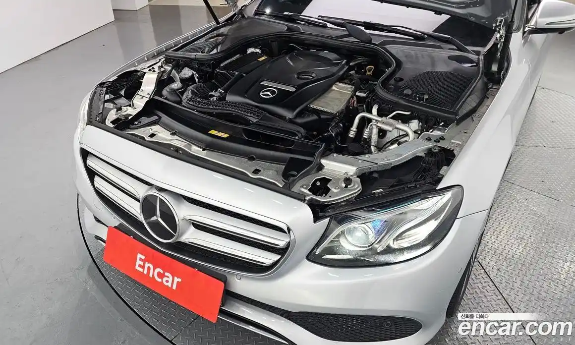 Mercedes-Benz E-Class 2017 2.0 Автомат в Москве № 195018, фото 6