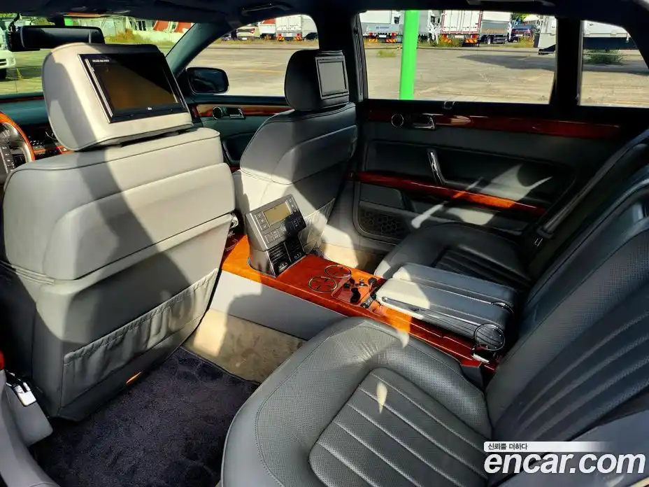 Volkswagen Phaeton 2005 6.0 Автомат в Москве № 199361, фото 15