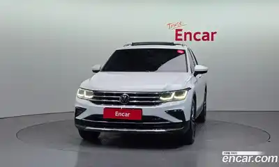 Volkswagen Tiguan 2022 2.0 Автомат в Москве № 232182, миниатюра 3