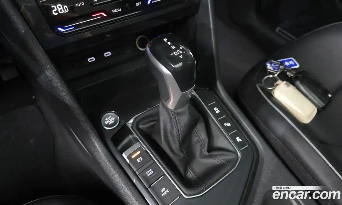 Volkswagen Tiguan 2022 2.0 Автомат в Москве № 232182, фото 9