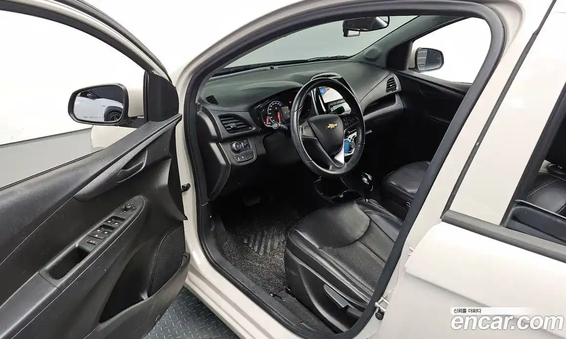 Chevrolet Spark 2017 1.0 Автомат в Москве № 41997, фото 11