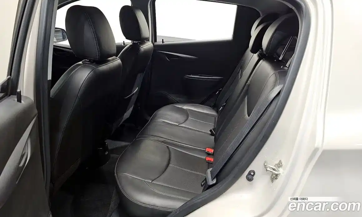 Chevrolet Spark 2017 1.0 Автомат в Москве № 41997, фото 12