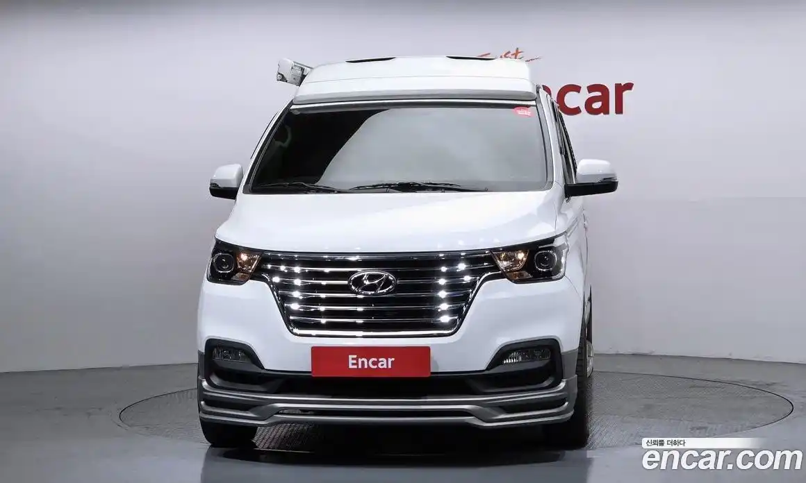 Hyundai Starex 2021 2.5 Автомат в Москве № 714238, фото 3