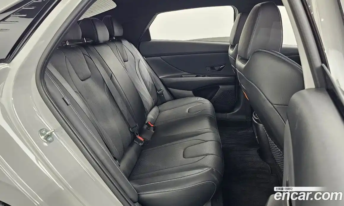 Hyundai Avante 2024 2.0 Автомат в Москве № 714259, фото 12