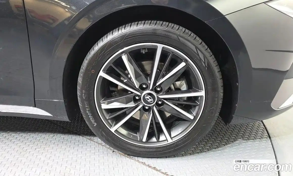 Hyundai Grandeur 2022 2.5 Автомат в Москве № 714595, фото 5