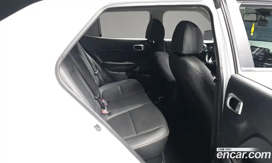 Hyundai Venue 2021 1.6 Автомат в Москве № 715054, фото 12