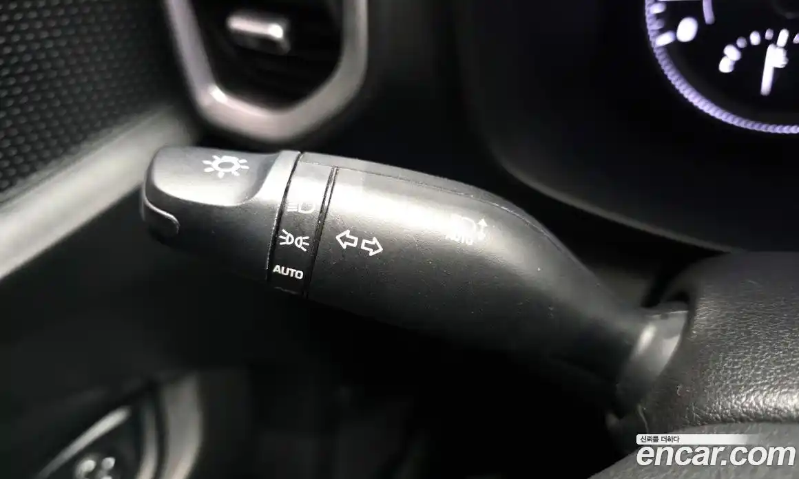 Hyundai Venue 2021 1.6 Автомат в Москве № 715054, фото 19