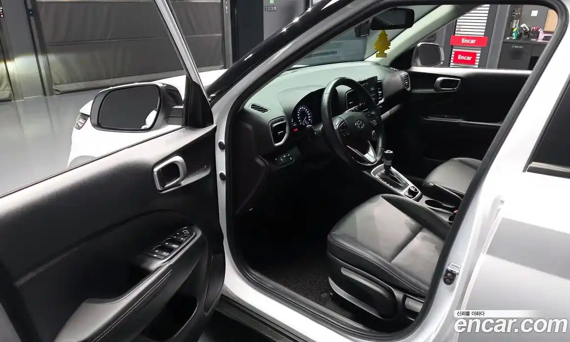 Hyundai Venue 2021 1.6 Автомат в Москве № 715054, фото 10