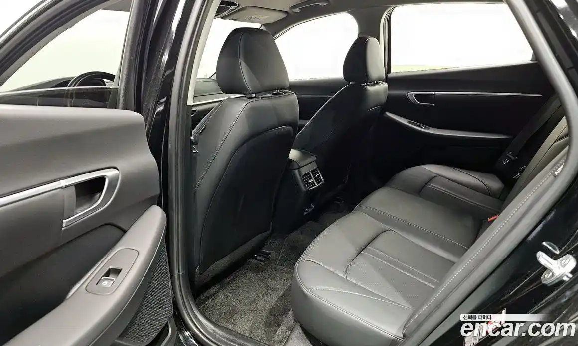 Hyundai Sonata 2021 2.0 Автомат в Москве № 715193, фото 12