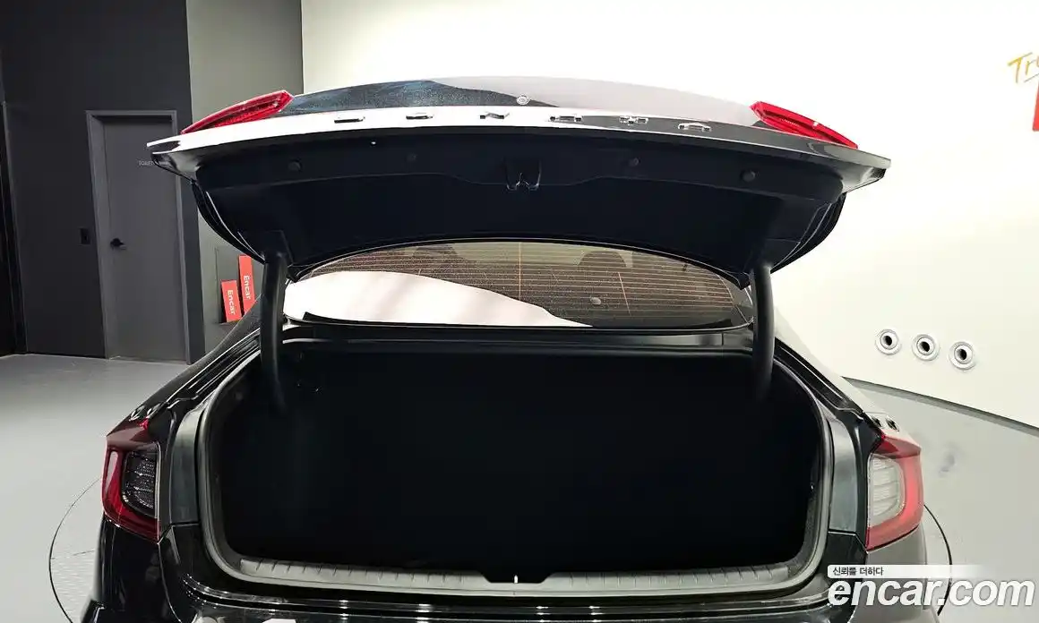 Hyundai Sonata 2021 2.0 Автомат в Москве № 715193, фото 20