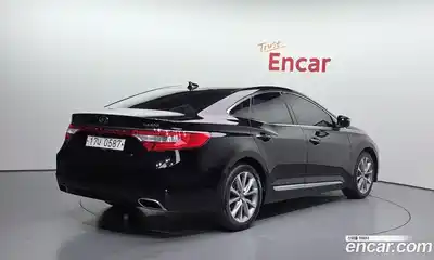 Hyundai Grandeur 2017 3.0 Автомат в Москве № 715337, миниатюра 2