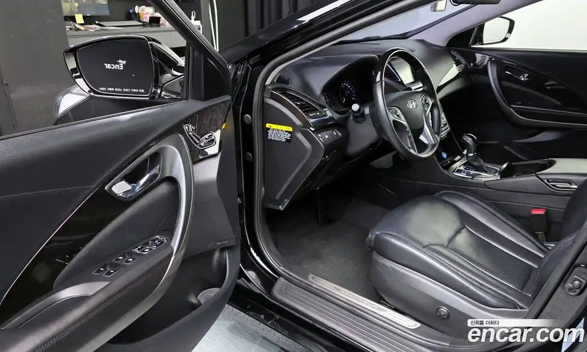 Hyundai Grandeur 2017 3.0 Автомат в Москве № 715337, фото 10