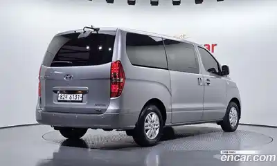 Hyundai Starex 2019 2.4 Автомат в Москве № 715385, миниатюра 2