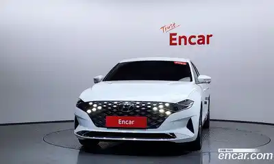 Hyundai Grandeur 2023 2.5 Автомат в Москве № 715437, миниатюра 2