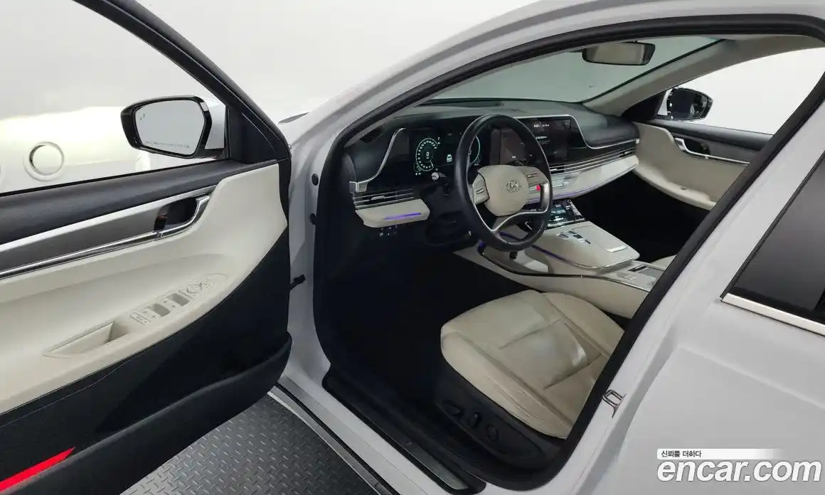 Hyundai Grandeur 2023 2.5 Автомат в Москве № 715437, фото 9