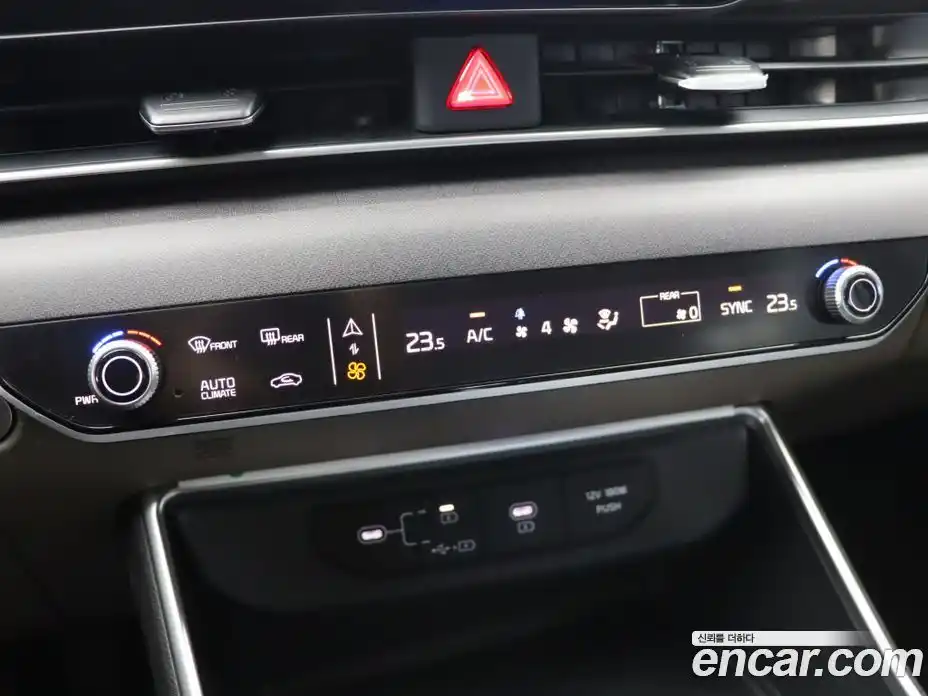 Kia Canival 2025 2.2 Автомат в Москве № 715854, фото 15