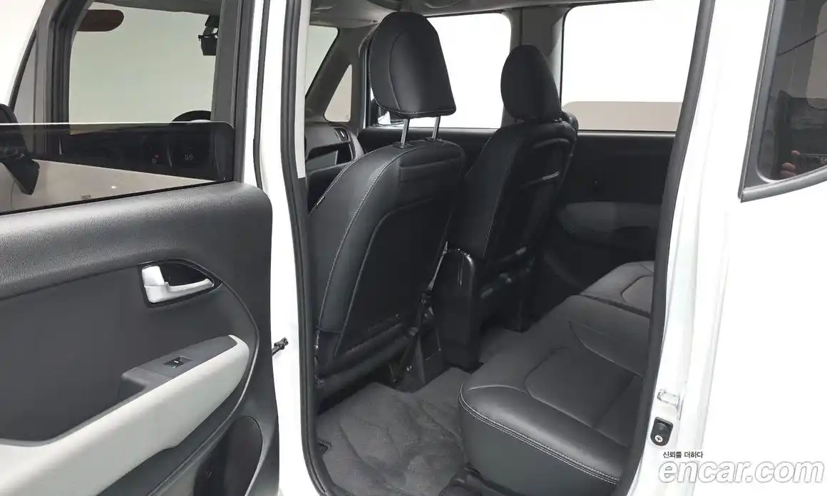 Kia Ray 2024 1.0 Автомат в Москве № 715882, фото 10