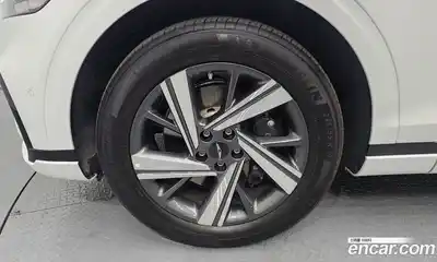 Genesis GV70 2024 2.5 Автомат в Москве № 716764, миниатюра 5