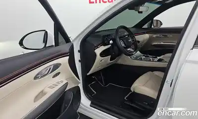 Genesis GV70 2024 2.5 Автомат в Москве № 716764, миниатюра 10