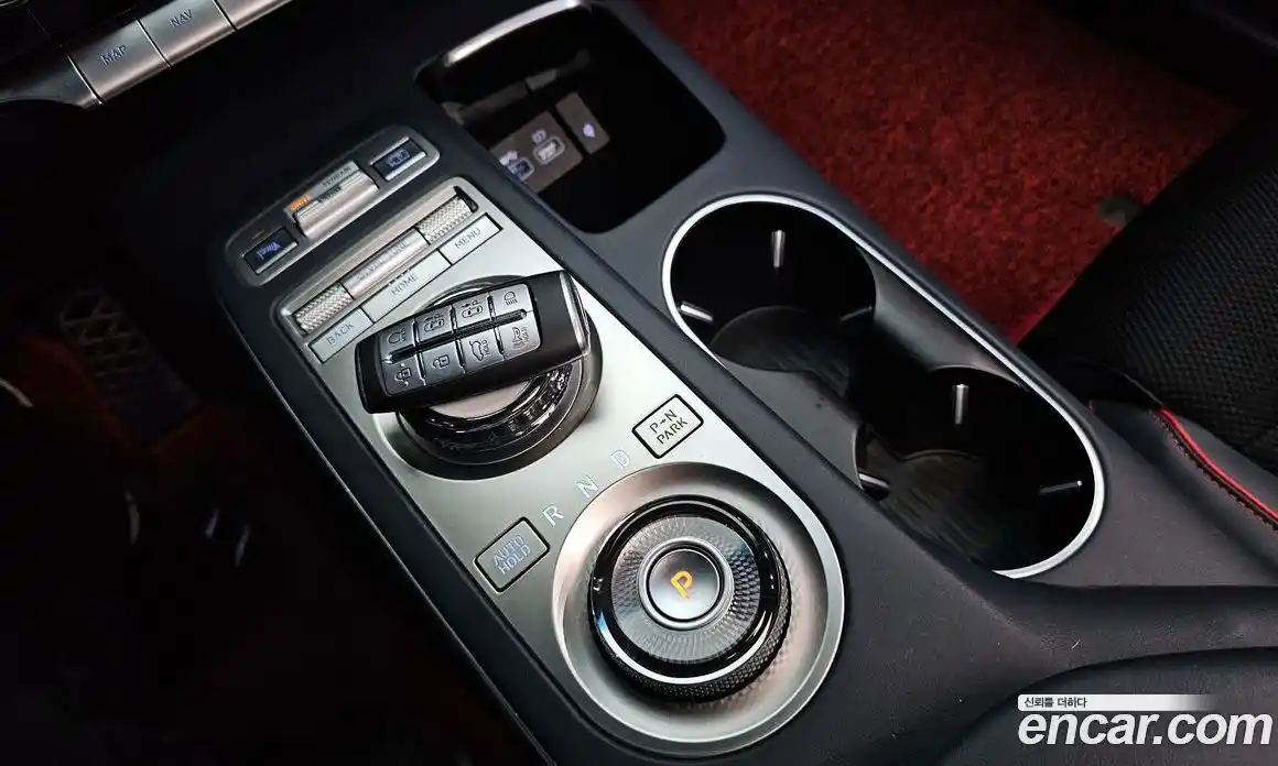 Genesis GV70 2021 2.5 Автомат в Москве № 717240, фото 9