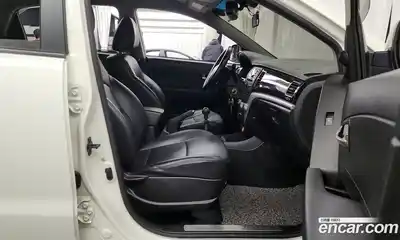 SsangYong Korando 2013 2.0 Механическая в Москве № 718081, миниатюра 11