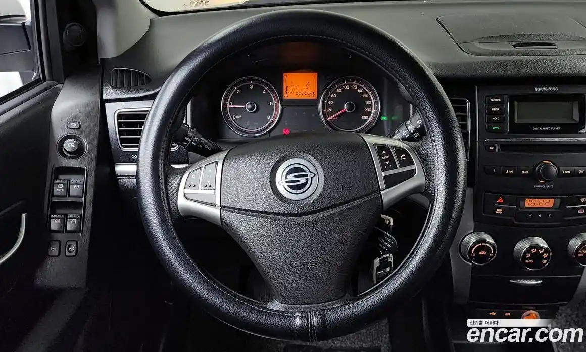 SsangYong Korando 2013 2.0 Механическая в Москве № 718081, фото 13