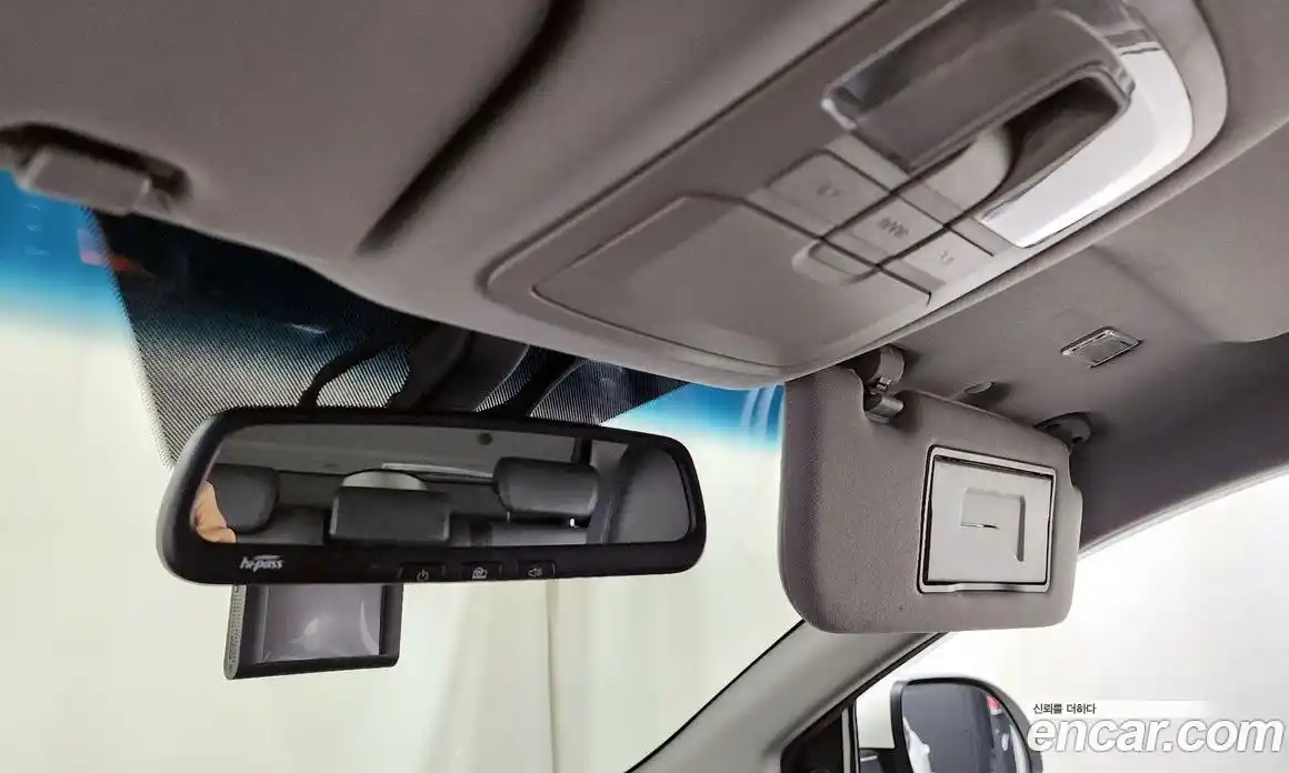 SsangYong Korando 2013 2.0 Механическая в Москве № 718081, фото 17