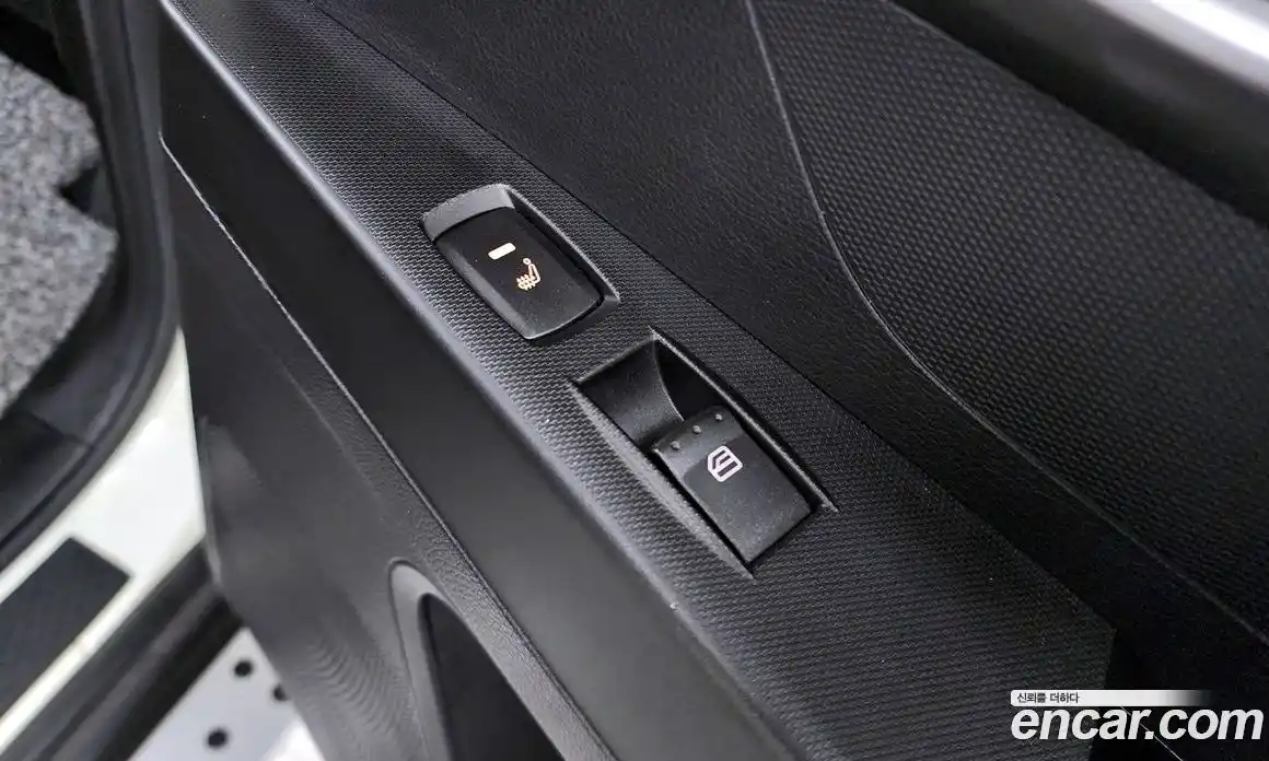 SsangYong Korando 2013 2.0 Механическая в Москве № 718081, фото 19