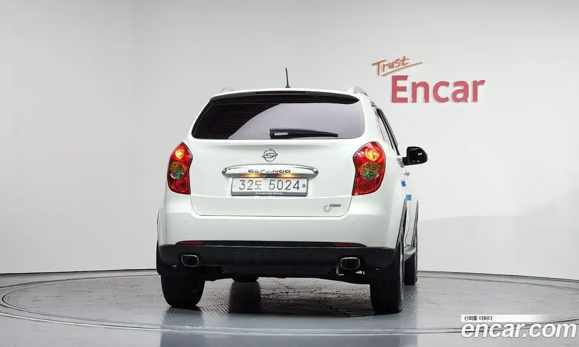 SsangYong Korando 2013 2.0 Механическая в Москве № 718081, фото 4