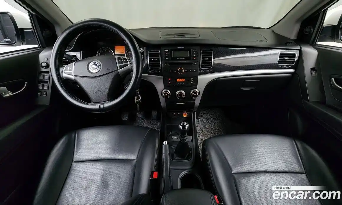 SsangYong Korando 2013 2.0 Механическая в Москве № 718081, фото 7