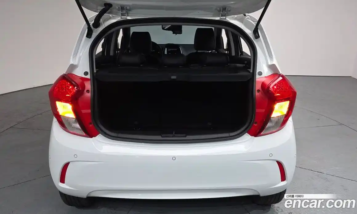 Chevrolet Spark 2019 1.0 Автомат в Москве № 718784, фото 19