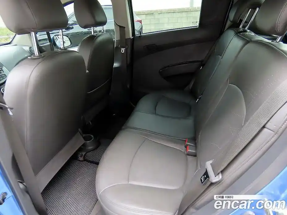 Chevrolet Spark 2013 1.0 Автомат в Москве № 719540, фото 6