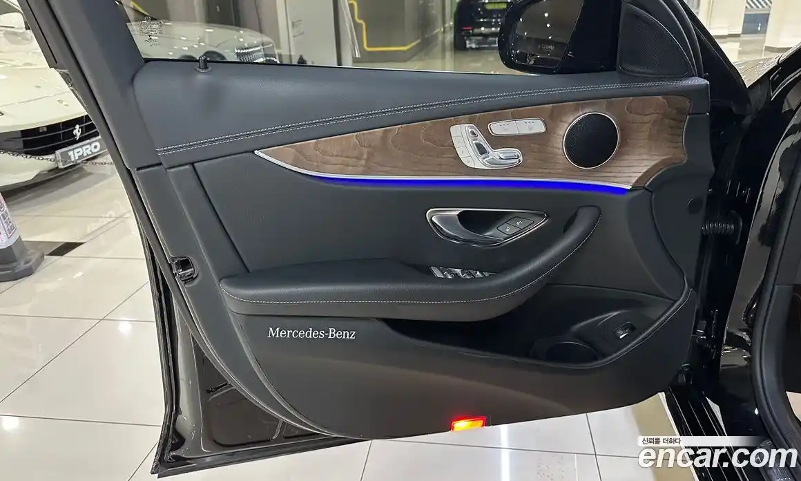 Mercedes-Benz E-Class 2022 2.0 Автомат в Москве № 722094, фото 18