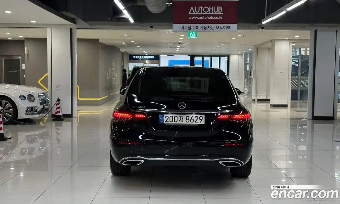 Mercedes-Benz E-Class 2022 2.0 Автомат в Москве № 722094, фото 4