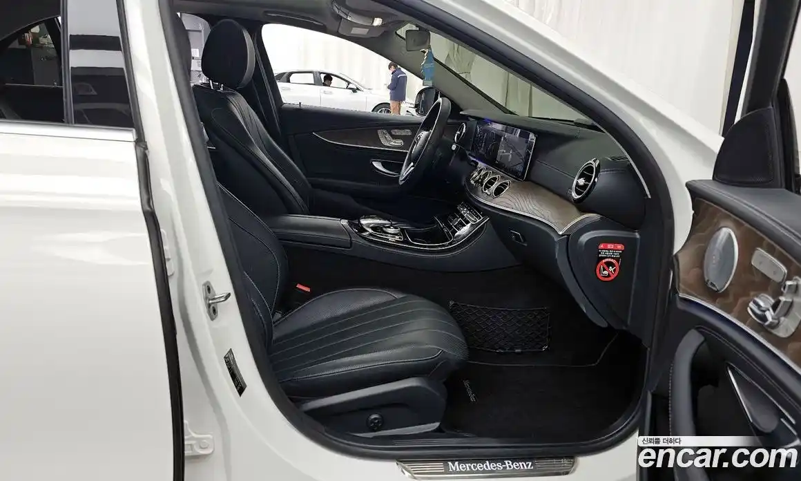 Mercedes-Benz E-Class 2019 2.0 Автомат в Москве № 722517, фото 11