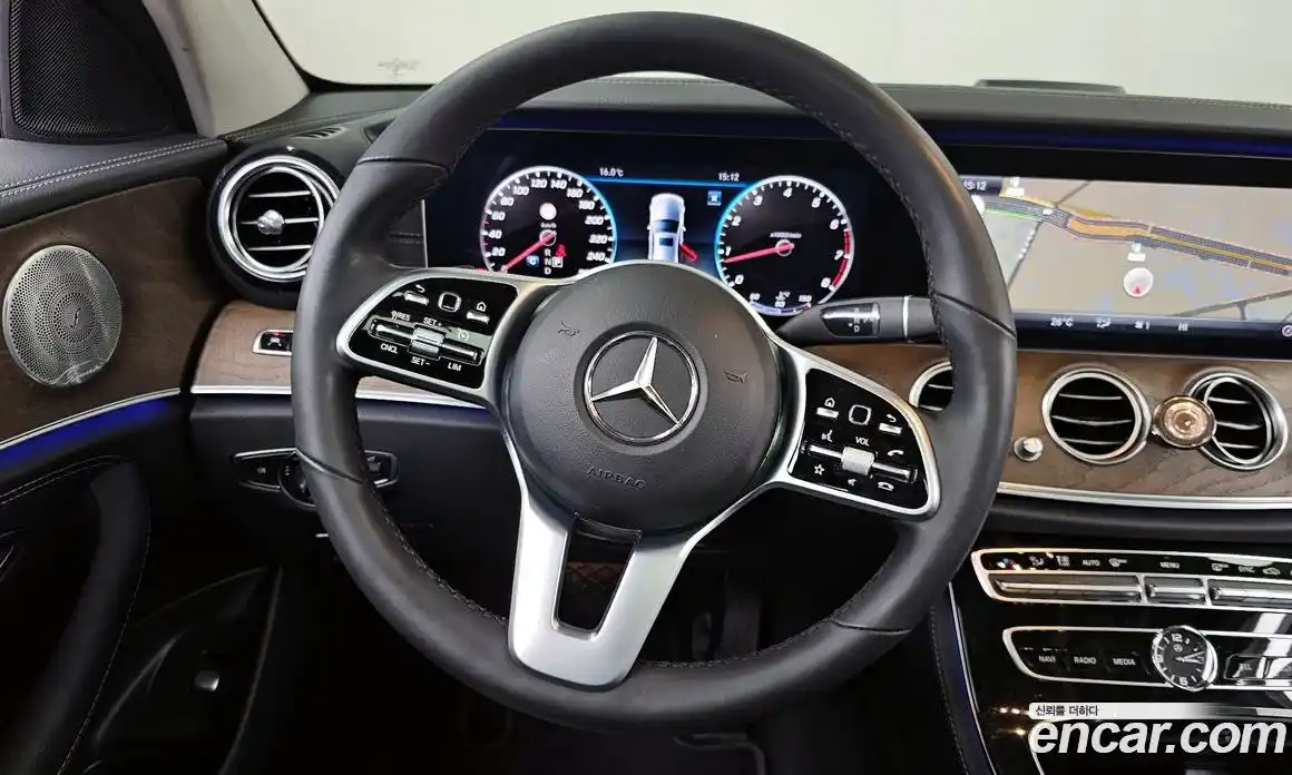 Mercedes-Benz E-Class 2019 2.0 Автомат в Москве № 722517, фото 13