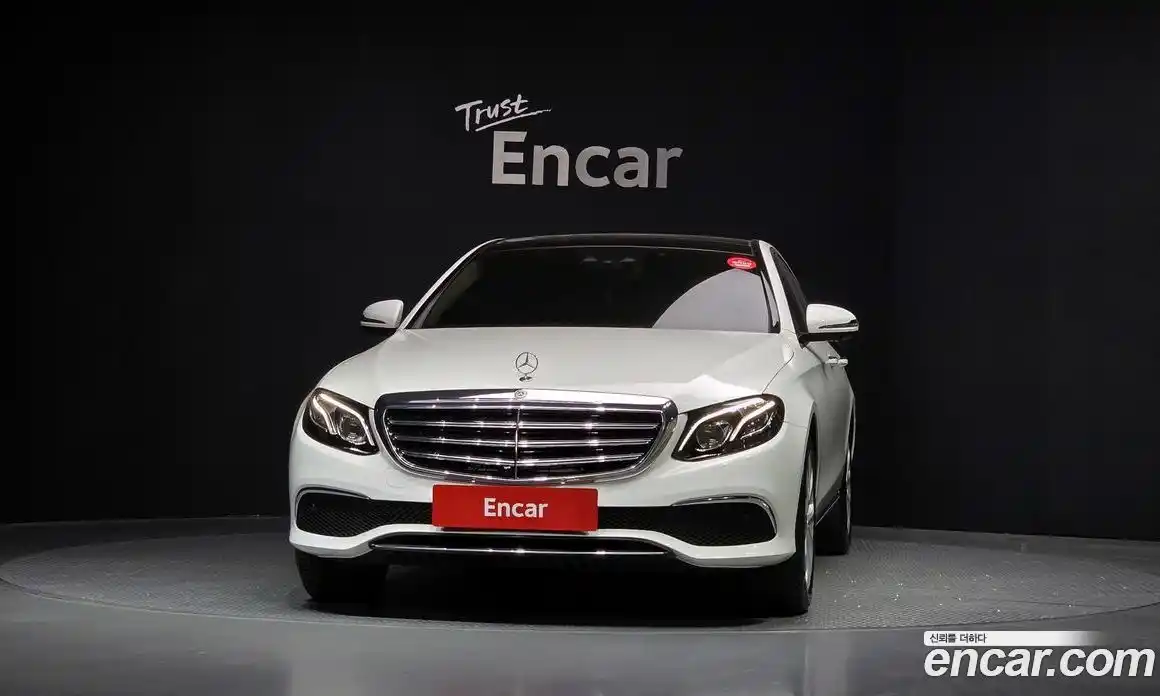 Mercedes-Benz E-Class 2019 2.0 Автомат в Москве № 722517, фото 3