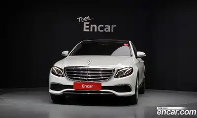 Mercedes-Benz E-Class 2019 2.0 Автомат в Москве № 722517, миниатюра 3