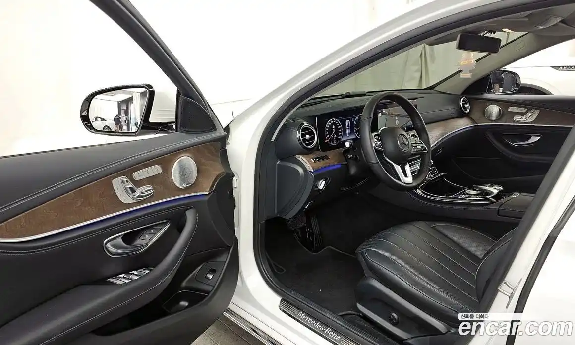 Mercedes-Benz E-Class 2019 2.0 Автомат в Москве № 722517, фото 10