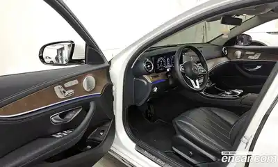 Mercedes-Benz E-Class 2019 2.0 Автомат в Москве № 722517, миниатюра 10