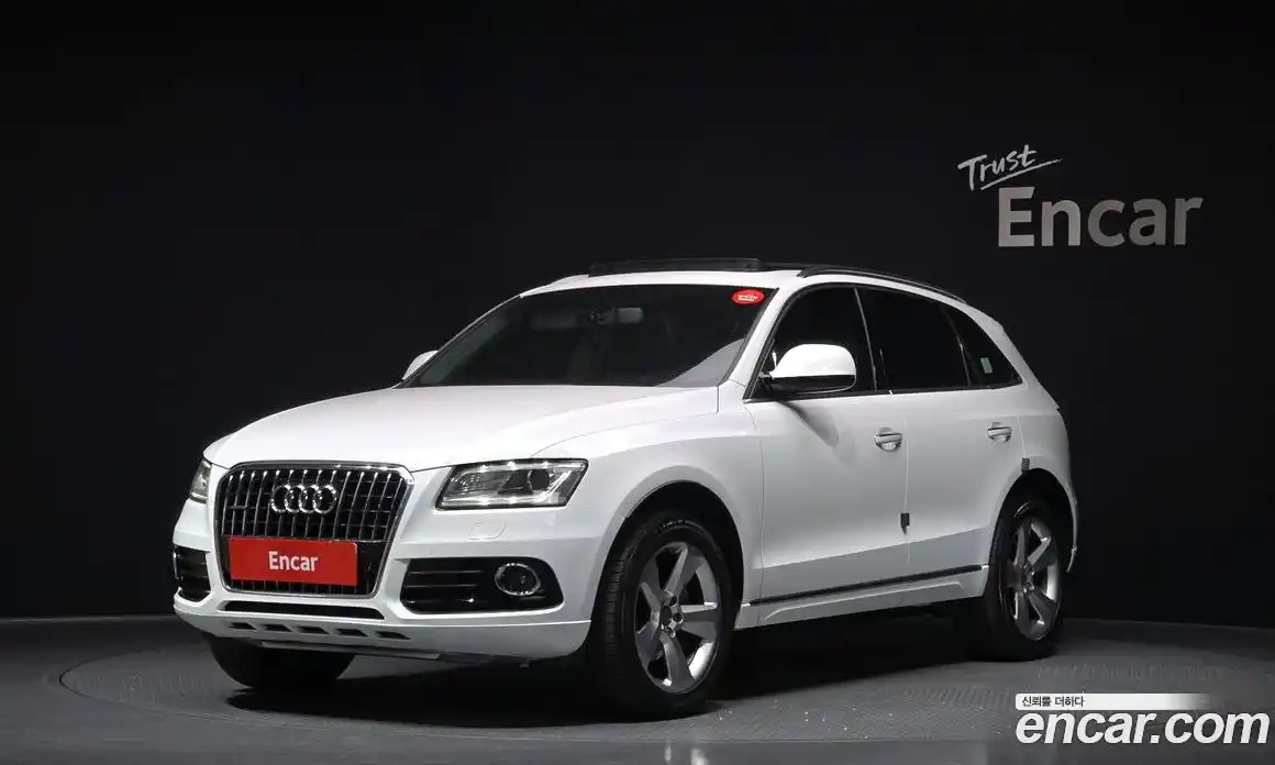 Audi Q5 2015 2.0 Автомат в Москве № 723468, фото 1