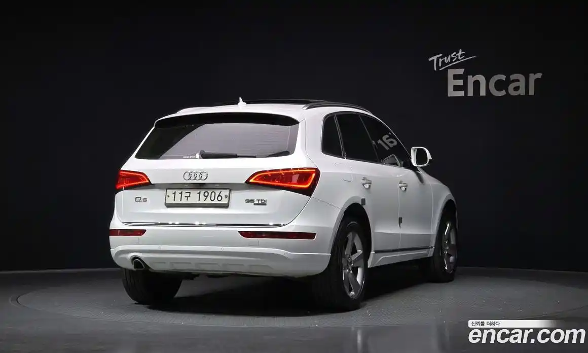 Audi Q5 2015 2.0 Автомат в Москве № 723468, фото 2
