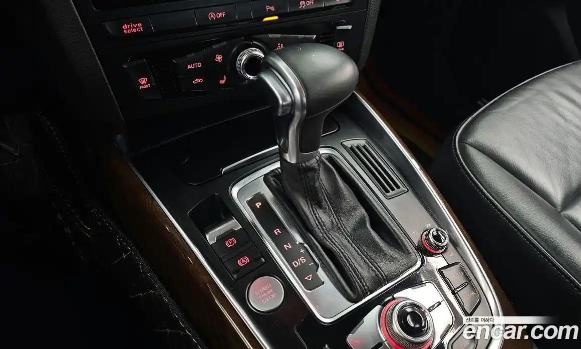 Audi Q5 2015 2.0 Автомат в Москве № 723468, фото 9