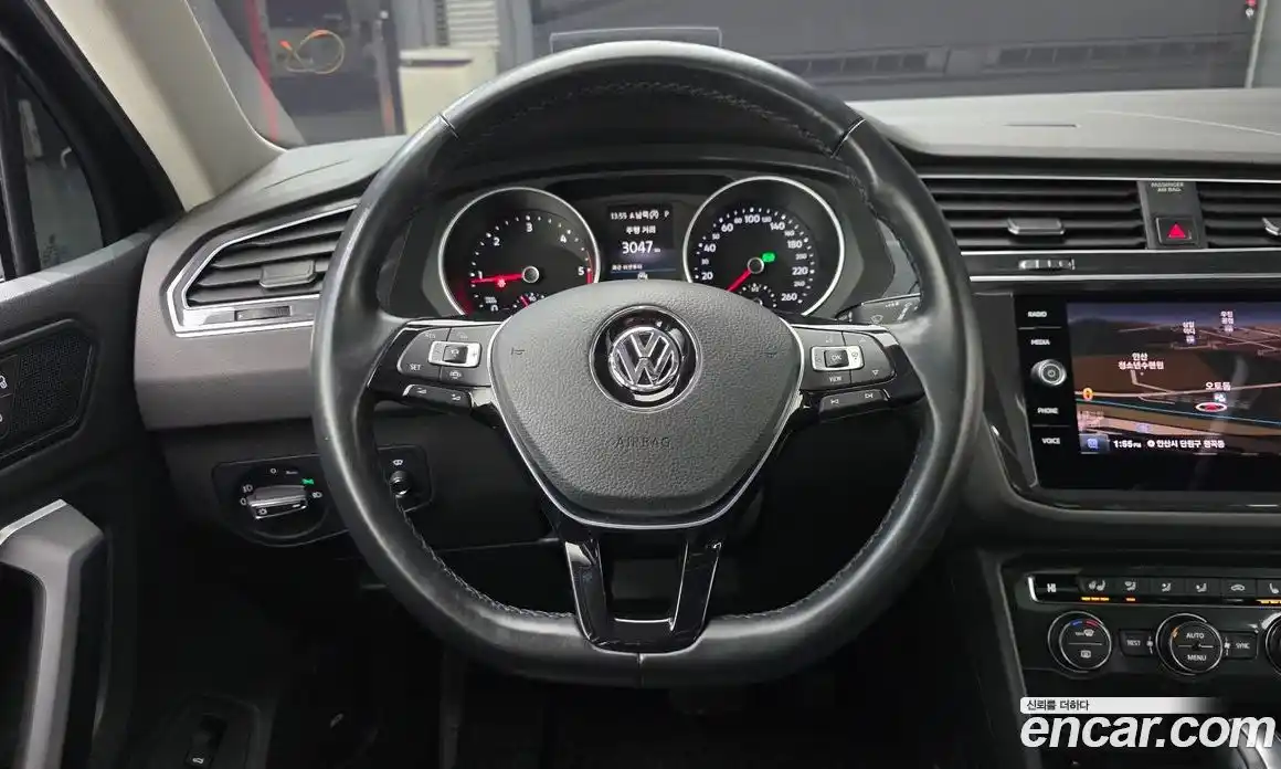 Volkswagen Tiguan 2020 2.0 Автомат в Москве № 725103, фото 13