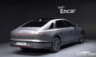 Hyundai Grandeur 2023 2.5 Автомат в Москве № 745811, миниатюра 2