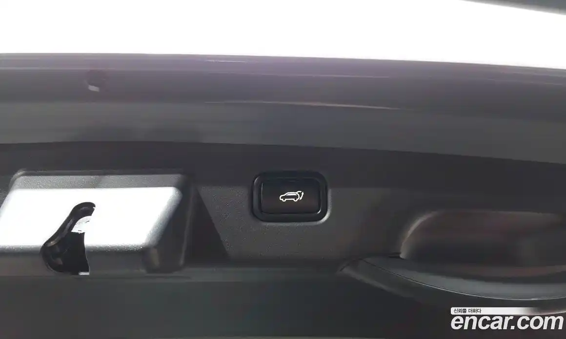 Kia Niro 2022 1.6 Автомат в Москве № 746184, фото 19