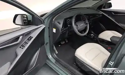 Kia Niro 2022 1.6 Автомат в Москве № 746184, миниатюра 9