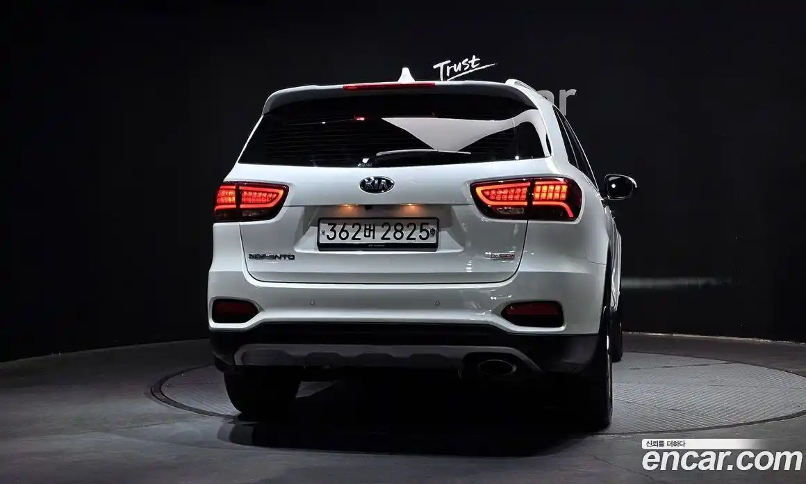 Kia Sorento 2019 2.0 Автомат в Москве № 746511, фото 4