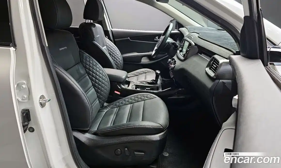 Kia Sorento 2019 2.0 Автомат в Москве № 746511, фото 10