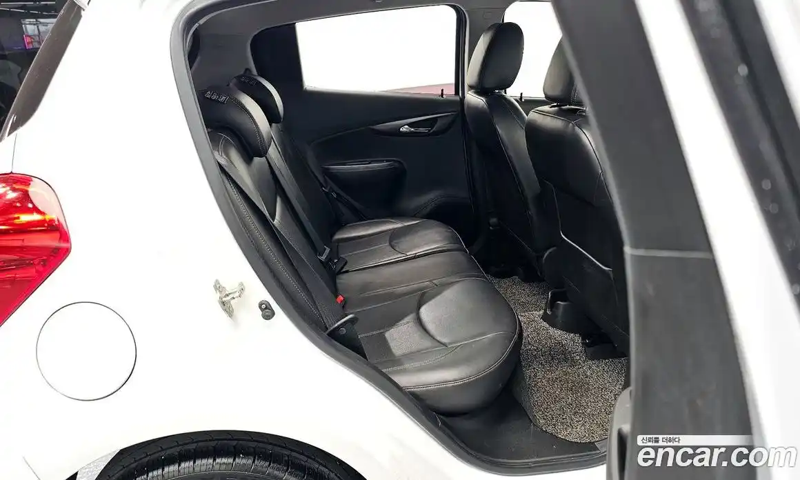 Chevrolet Spark 2016 1.0 Автомат в Москве № 747940, фото 11